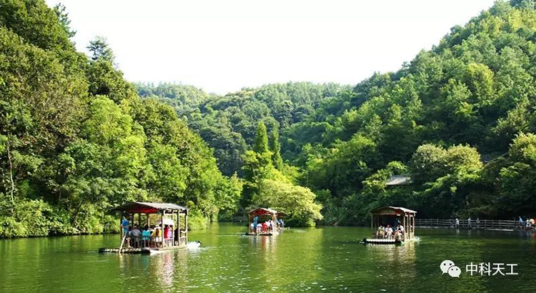 中科天工團(tuán)隊(duì)旅游02.jpg 中科天工團(tuán)隊(duì)旅游02.jpg